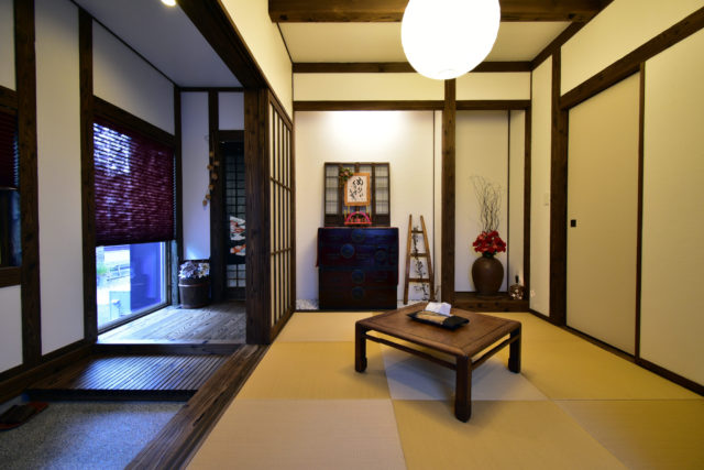 玄関に繋がった寄付(よりつき)